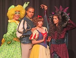 Snow White pantomime at The Broadway Barking | London Theatre